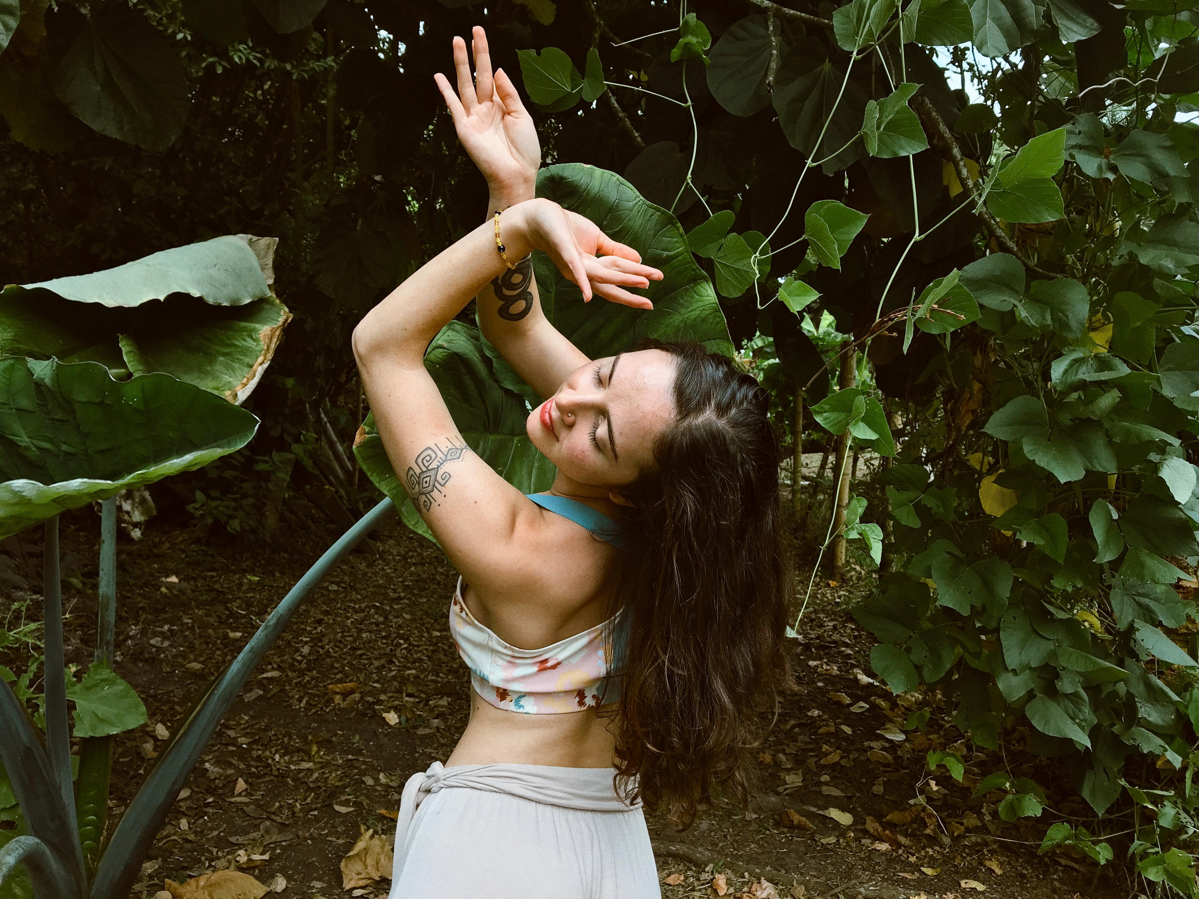 Danse Kankueb — mouvement conscient du Système IKY