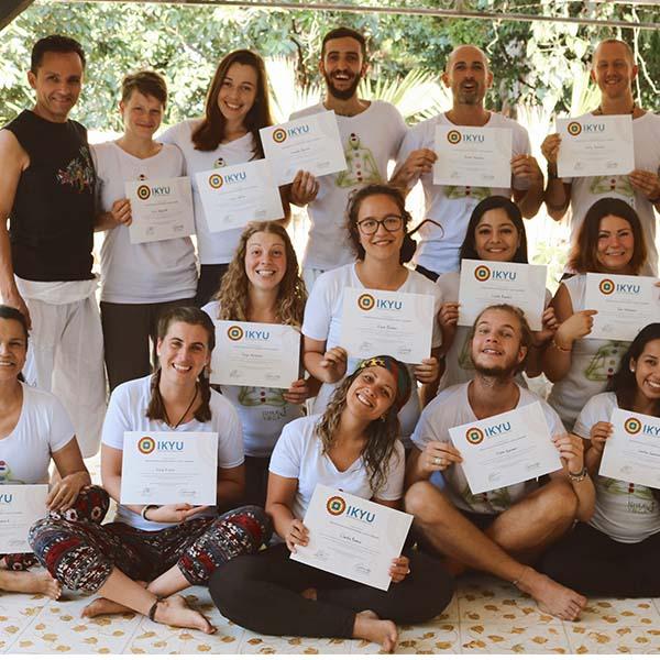Formation de professeur de yoga IKY